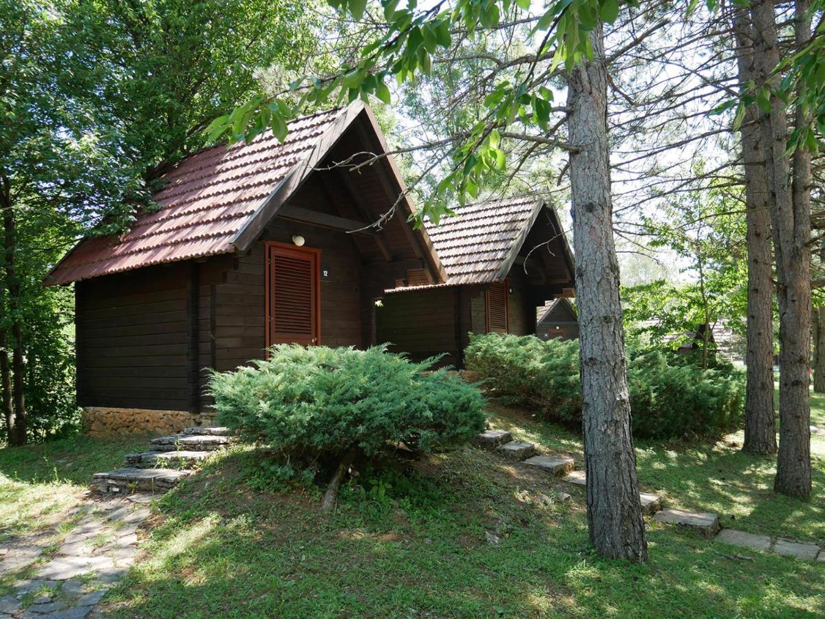 Bungalows Korana - Campsite Korana Селиште-Дрежничко Экстерьер фото