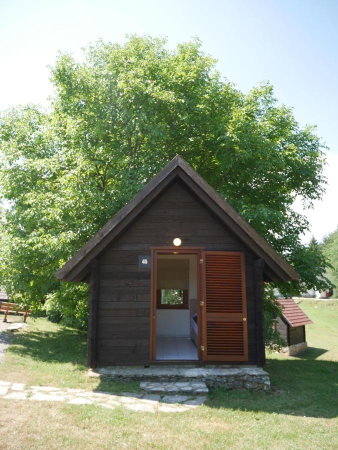 Bungalows Korana - Campsite Korana Селиште-Дрежничко Экстерьер фото