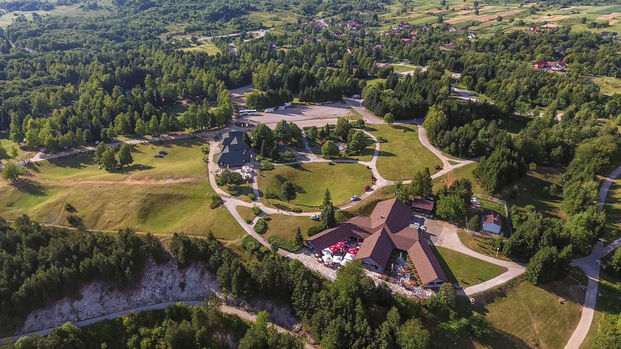 Bungalows Korana - Campsite Korana Селиште-Дрежничко Экстерьер фото